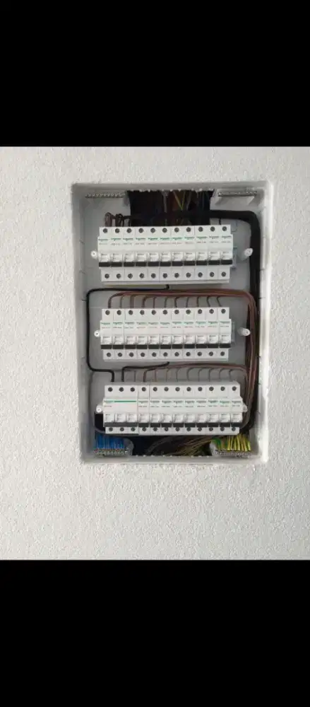 JASA INSTALASI LISTRIK MALANG