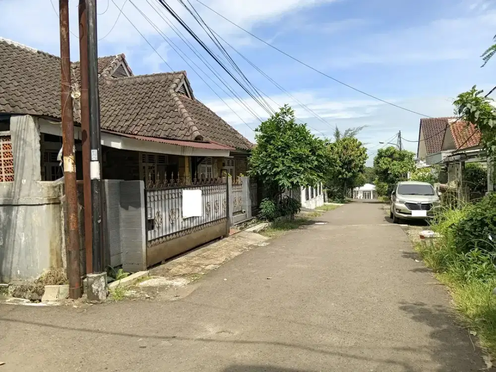 Rumah LB 250 Hadap Timur 11 Menit ke Citi Plaza Bogor Siap KPR J-39045