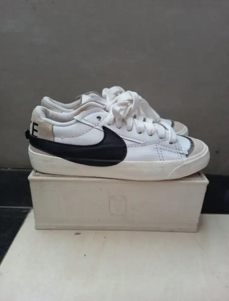 For sale sepatu nike blazer low size 38