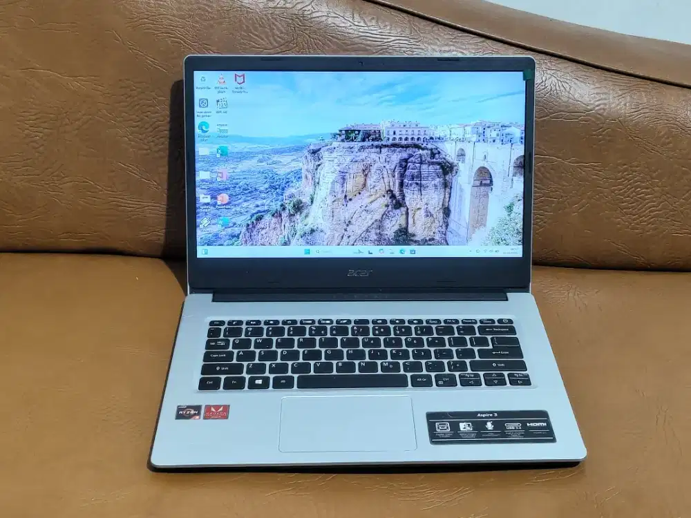 LAPTOP ACER A315-42 RYZEN 3 RAM 8GB SSD 256GB MULUS SIAP PAKAI