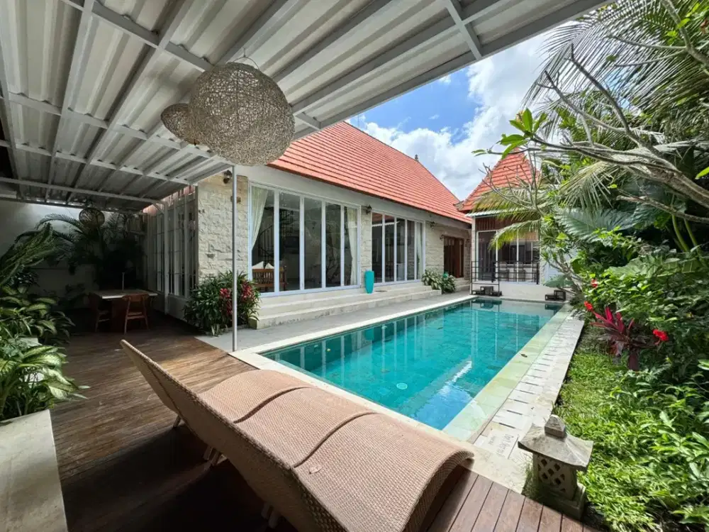 BUC DIJUAL VILLA DI BUMBAK, UMALAS - BALI