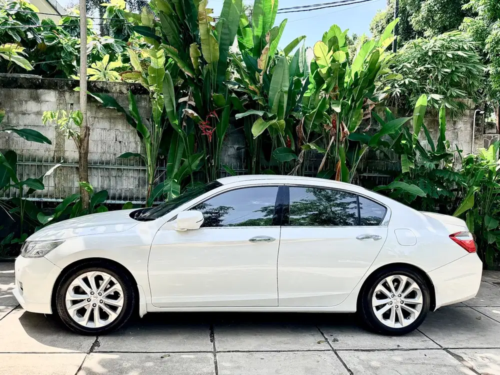 Honda Accord 2013 Bensin