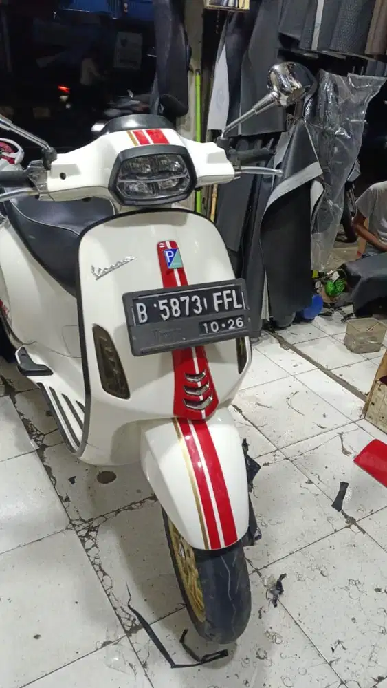 VESPA SPRINT LOOK LIKE RACING SIXTIES 2021