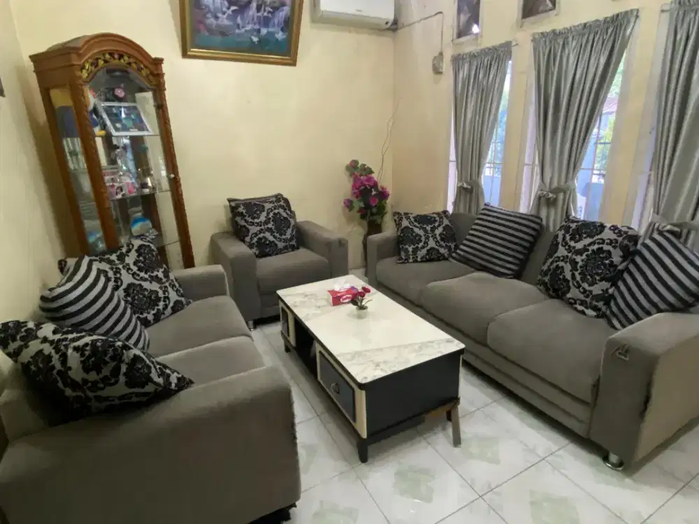 Dijual cepat: Sofa Ruang Tamu Modern Titov - 3, 2 dan 1 plus meja