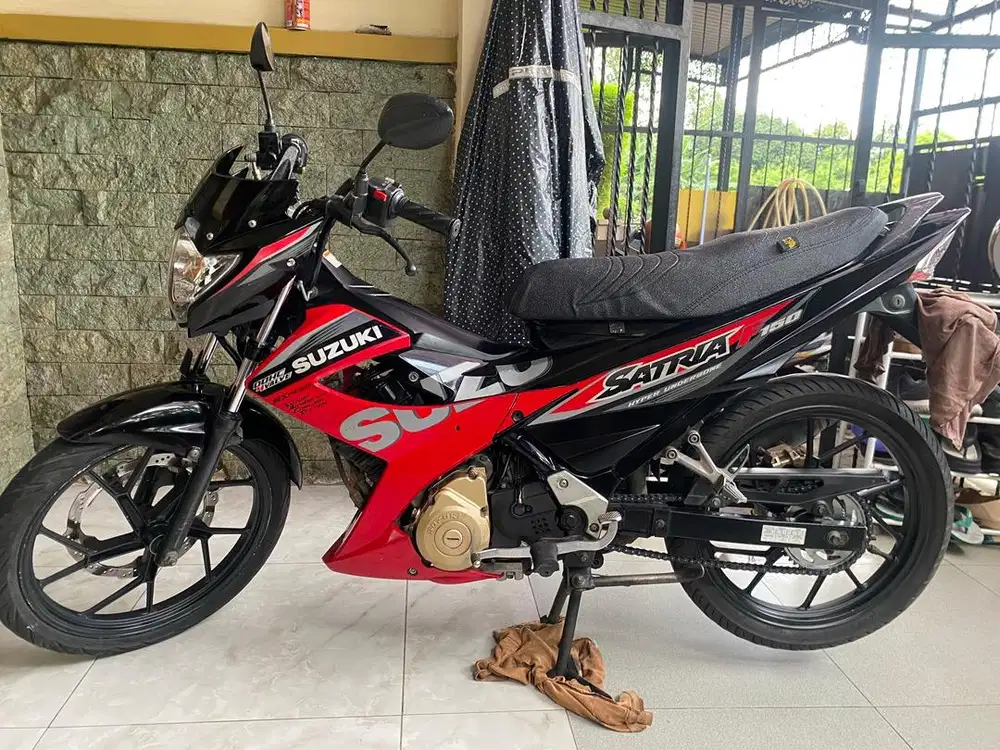 Suzuki Satria Fu 150 2015