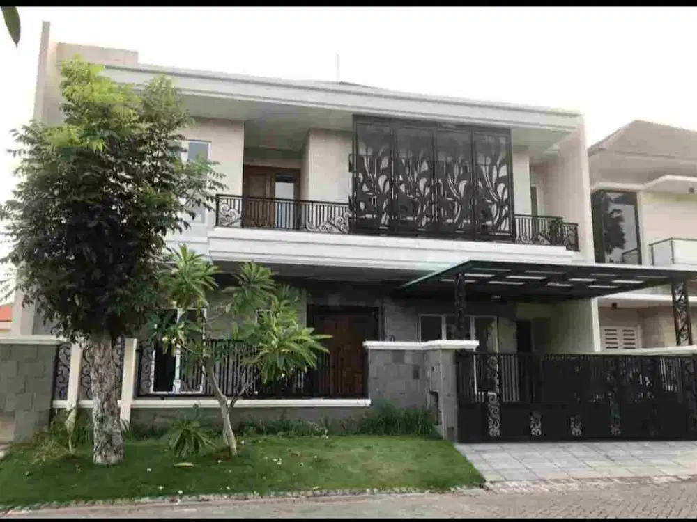 Rumah 2 lantai Graha Famili