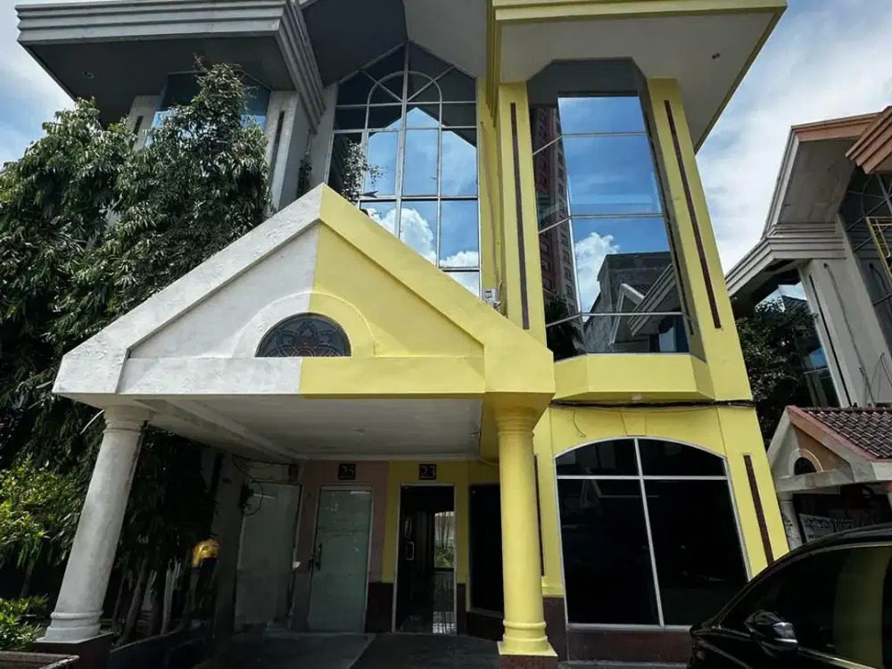 Disewakan Ruko Apartemen Taman Beverly 3 lantai Siap Pakai Hr Muhammad