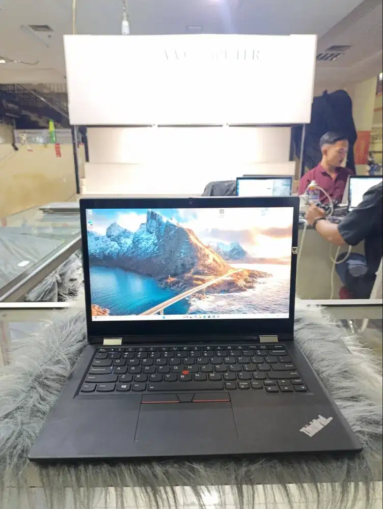 LAPTOP LENOVO THINKPAD YOGA L13 G1 | I5 GEN 10 | RAM 16GB | SSD 256GB