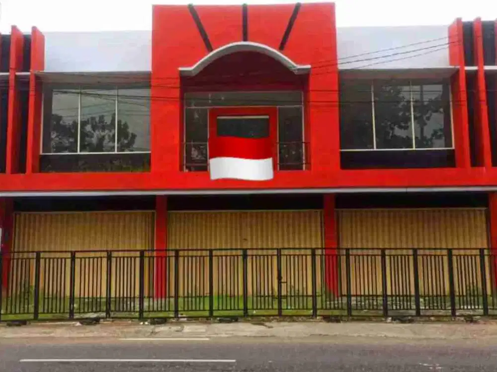 RUKO DIJUAL/DISEWAKAN COCOK UNTUK SHOWROOM RESTO BENGKEL USAHA KAFE GUDANG TENGAH KOTA