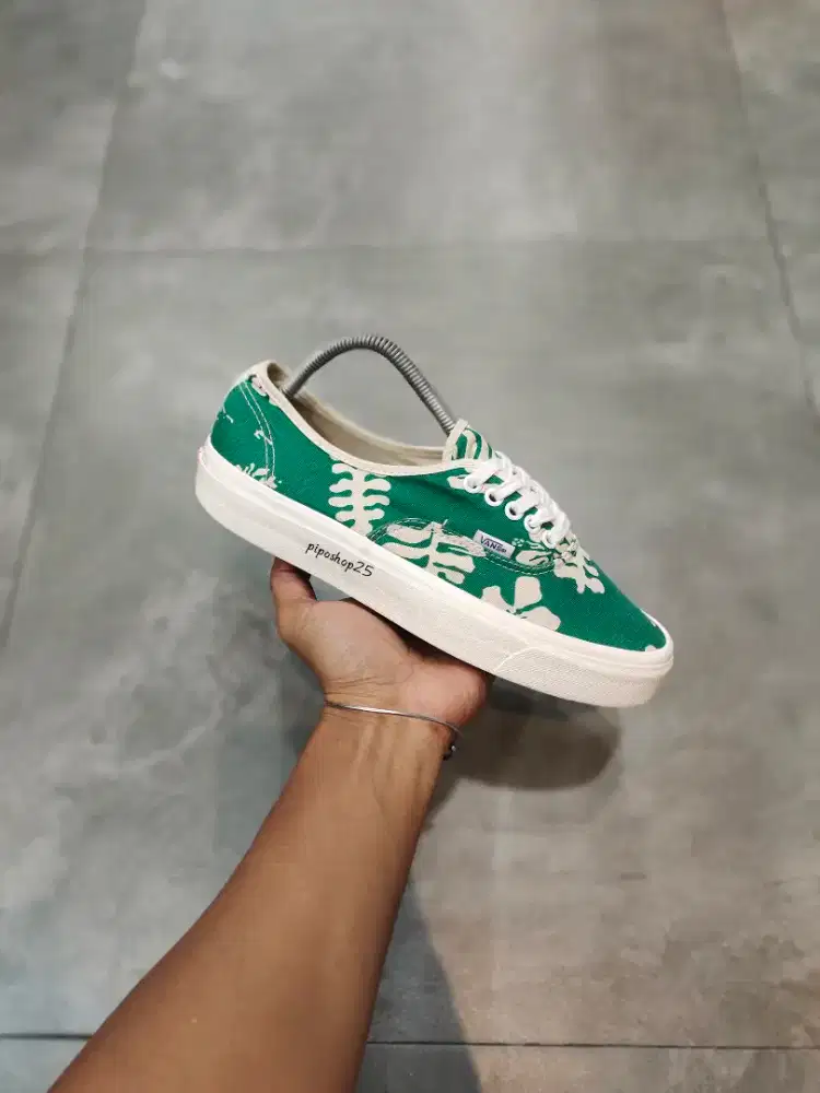 Vans Authentic Anaheim Factory Green. Size 42 insol 27