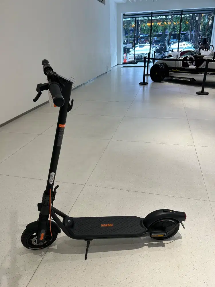 Segway Nineboot KickScooter F2 Pro