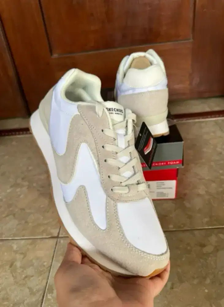 Sepatu Sneakers Cassual Pria SKECHERS OG FRESH & KEWL 183202 WHT