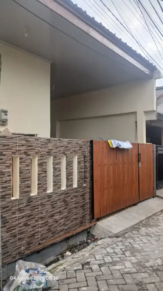 Dijual rumah baru selesai renovasi di Perumnas 1 Cibodas Tangerang