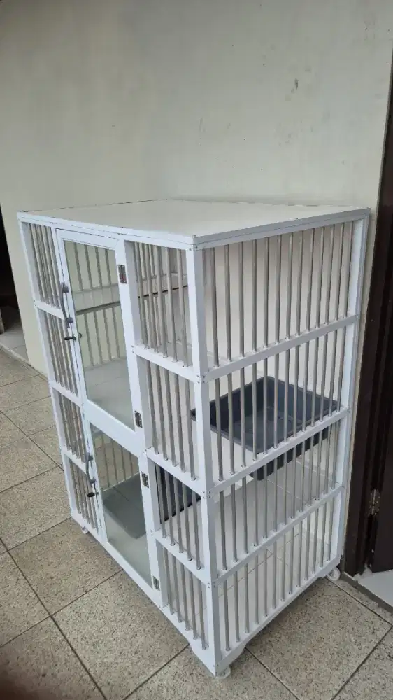 Kandang kucing 2 tingkat like new