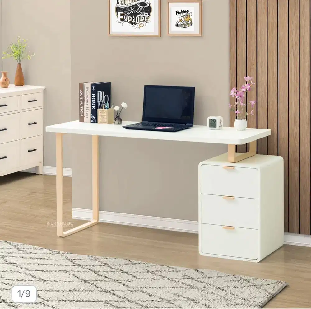 Meja Kerja / Meja Belajar