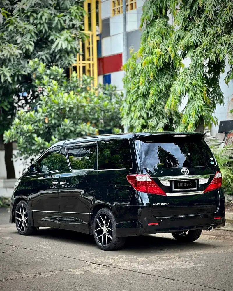 Toyota Alphard 2010 Bensin