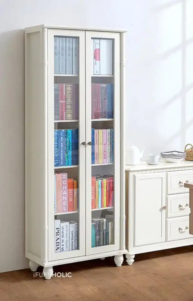 Lemari Buku / Lemari Tas