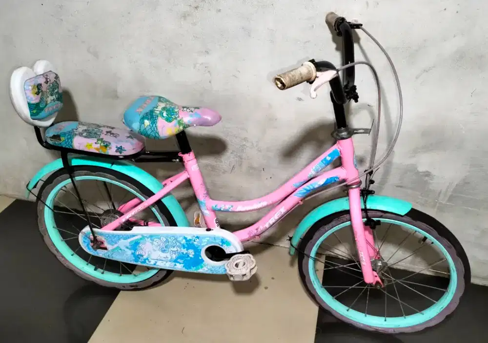 Sepeda anak ukuran 18 kondisi normal