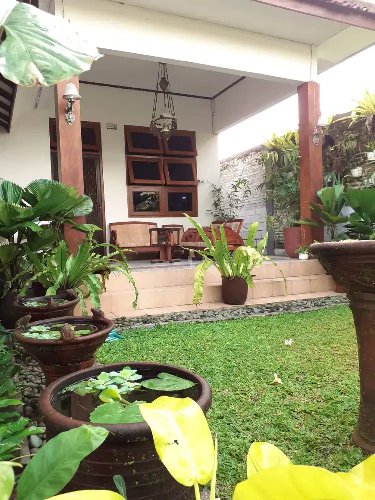 jalan palagan km 10 Di jual Rumah luas utara hyatt cocok untuk pensiun