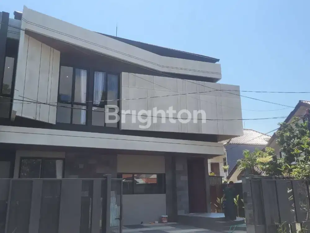 Rumah Minimalis Manyar Indah Manyar Kertoadi Surabaya Bentuk Kotak