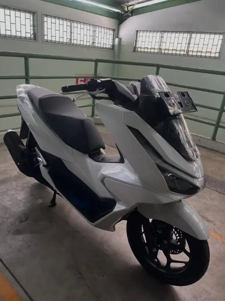 HONDA PCX 160 CBS WHITE
