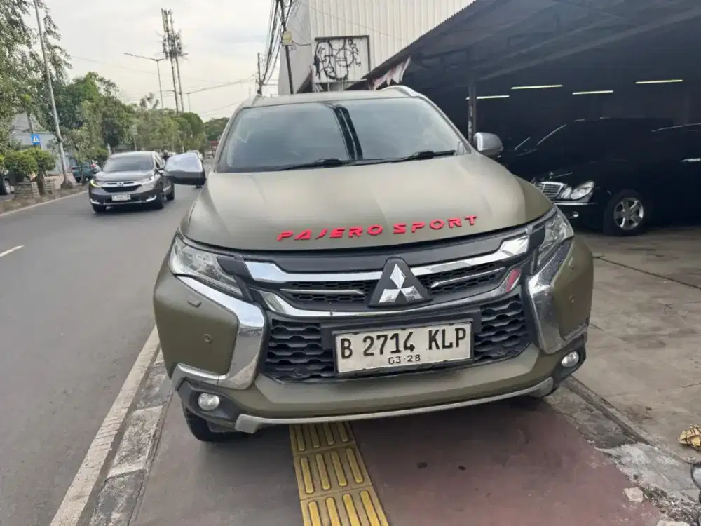 Mitsubishi pajero dakkar 2018 AT sunroof