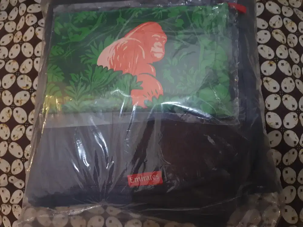 Set selimut & amenities airlines