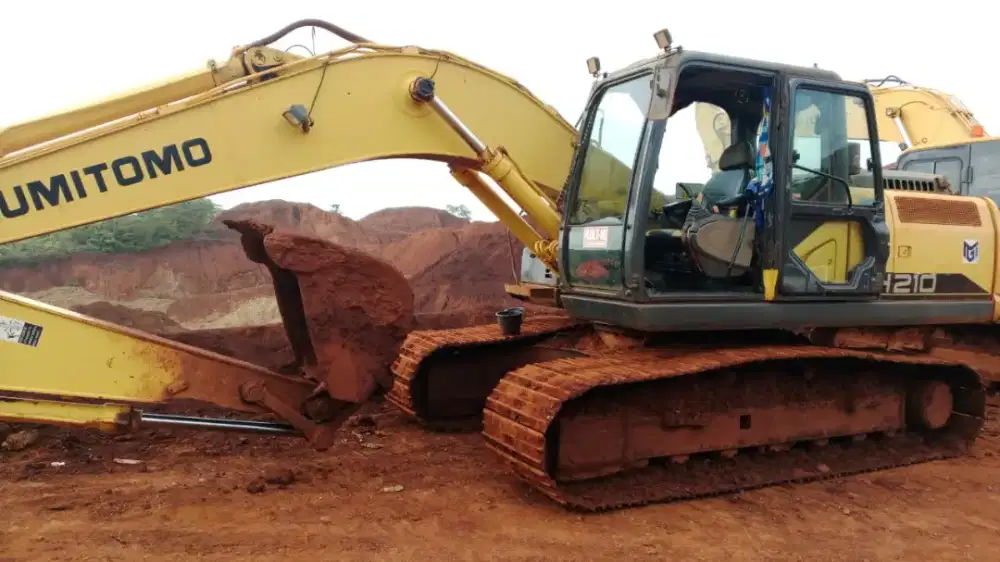 Excavator Sumitomo SH210-6 tahun 2019