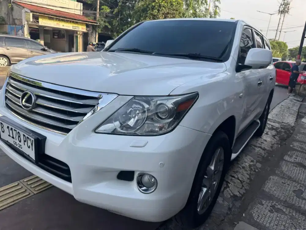 Lexus LX570 th 2008 AT km 70rb Service record