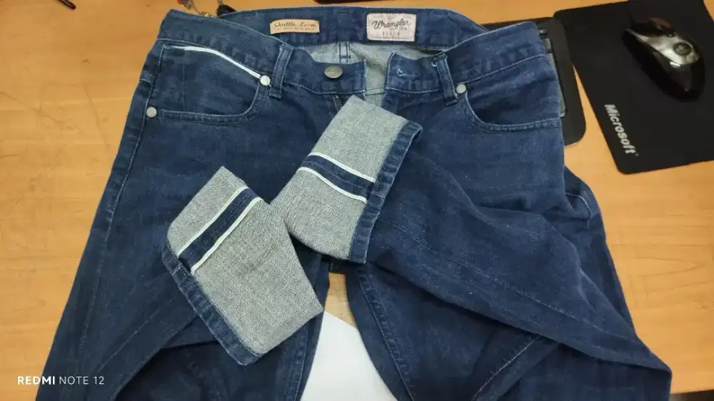 wrangler selvedge
levis