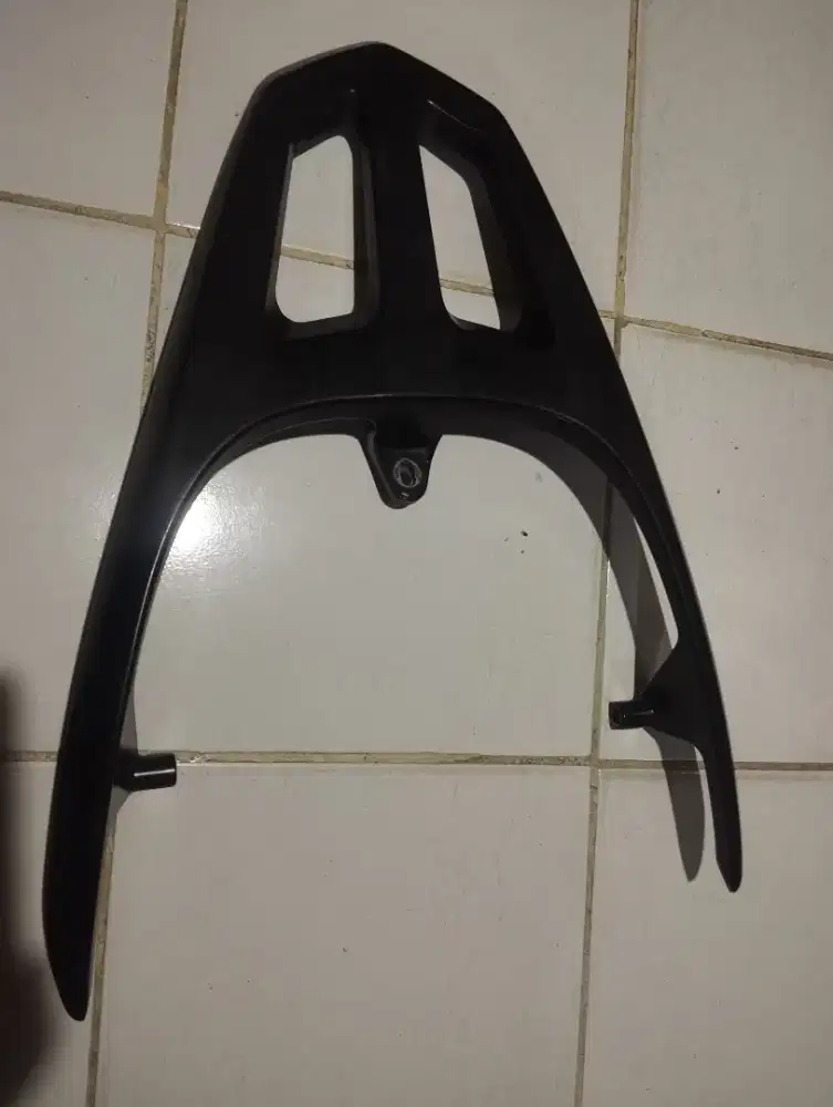 Handel blakang molis smoot dan Volta 401