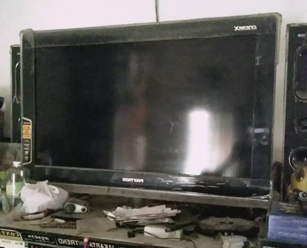 TV LCD POLYTRON CINEMAX 32 MATOT+2 SPEAKER NORMAL bonus STB NEW