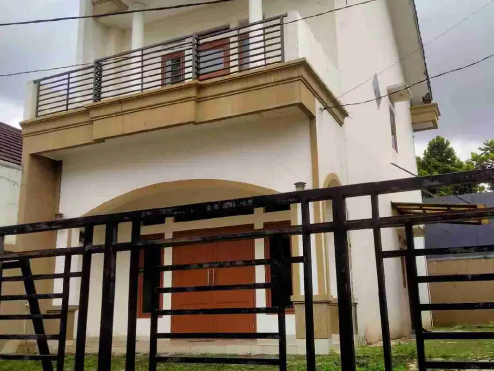 Rumah 2 Lantai di Blok Depan Perum Griya Asri Jl Veteran Ciseureuh Dekat Tol Sadang