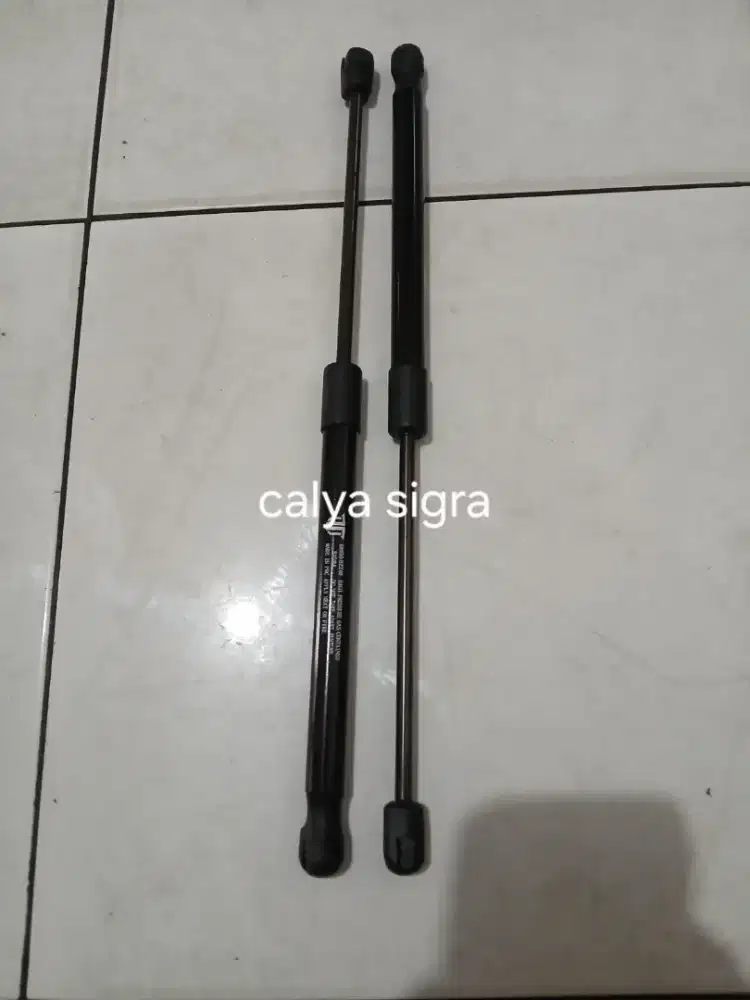 Shock bagasi calya sigra