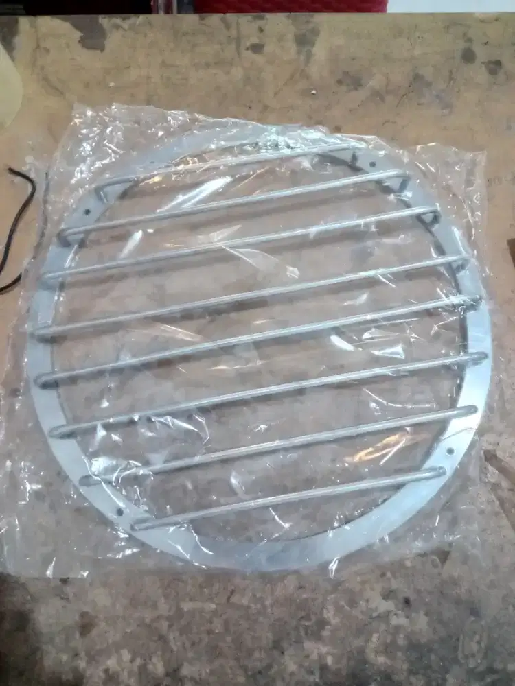 Tutup ring subwoofer 12 inci