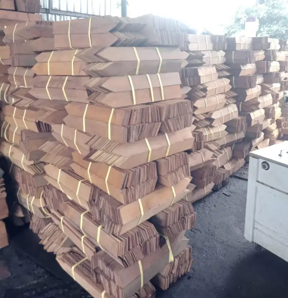 Genteng sirap kayu ulin