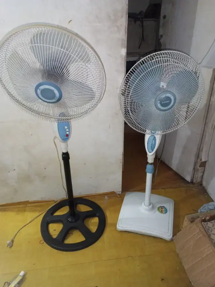 Kipas angin diri Miyako 2brg normal semua Rp.250rb