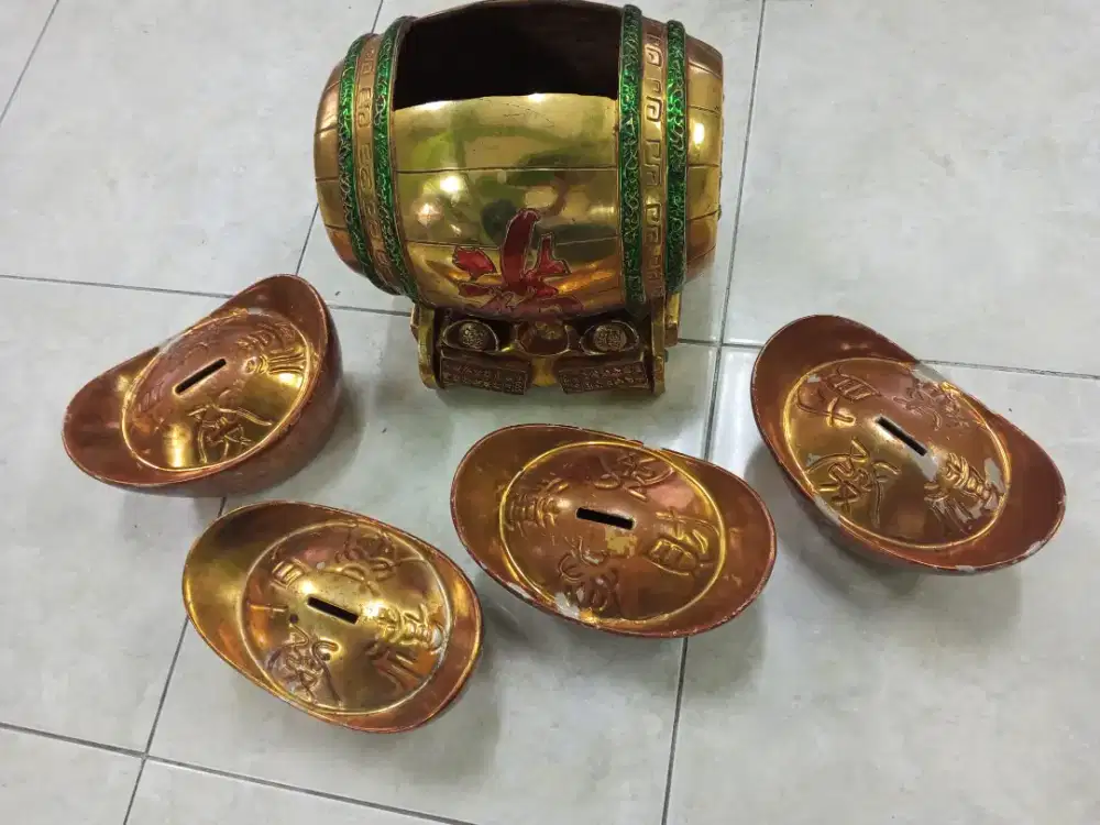 Uang China emas dari porslen dan fiber semua 100k net