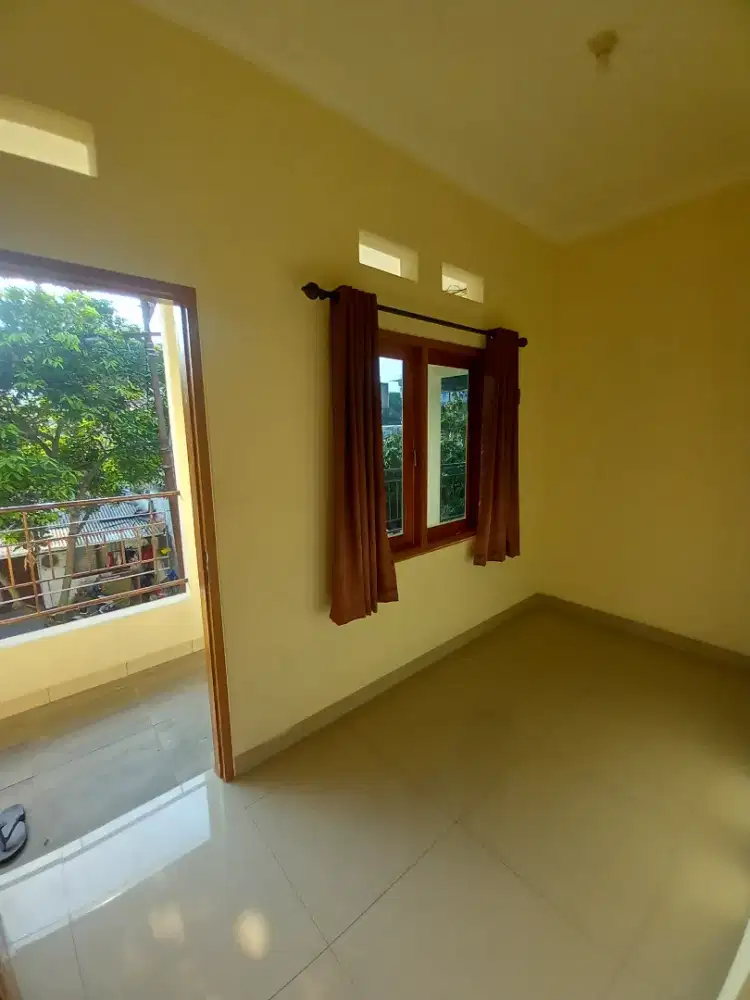 Disewakan kontrakan baru 2 kmr tdr