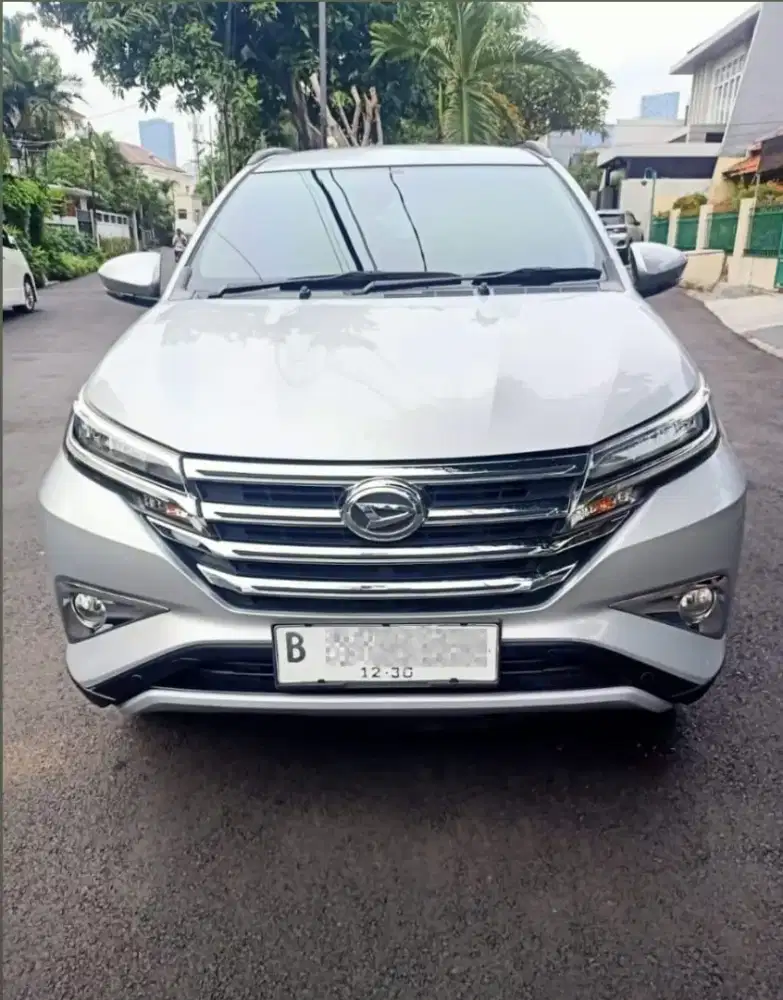 Daihatsu Terios 1.5 R AT 2020, pemakaian 2021, matic,  silver metalik
