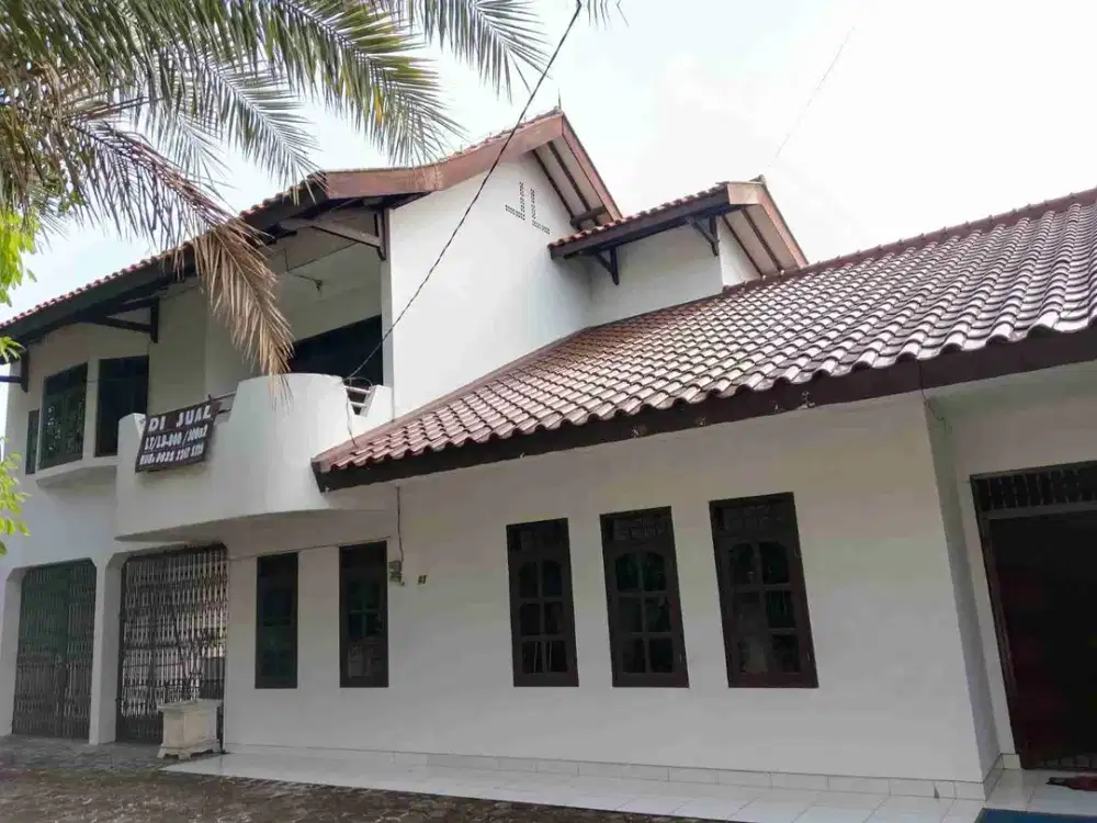 Rumah luas dan murah di Jatiwaringin Pondok Gede Bekasi