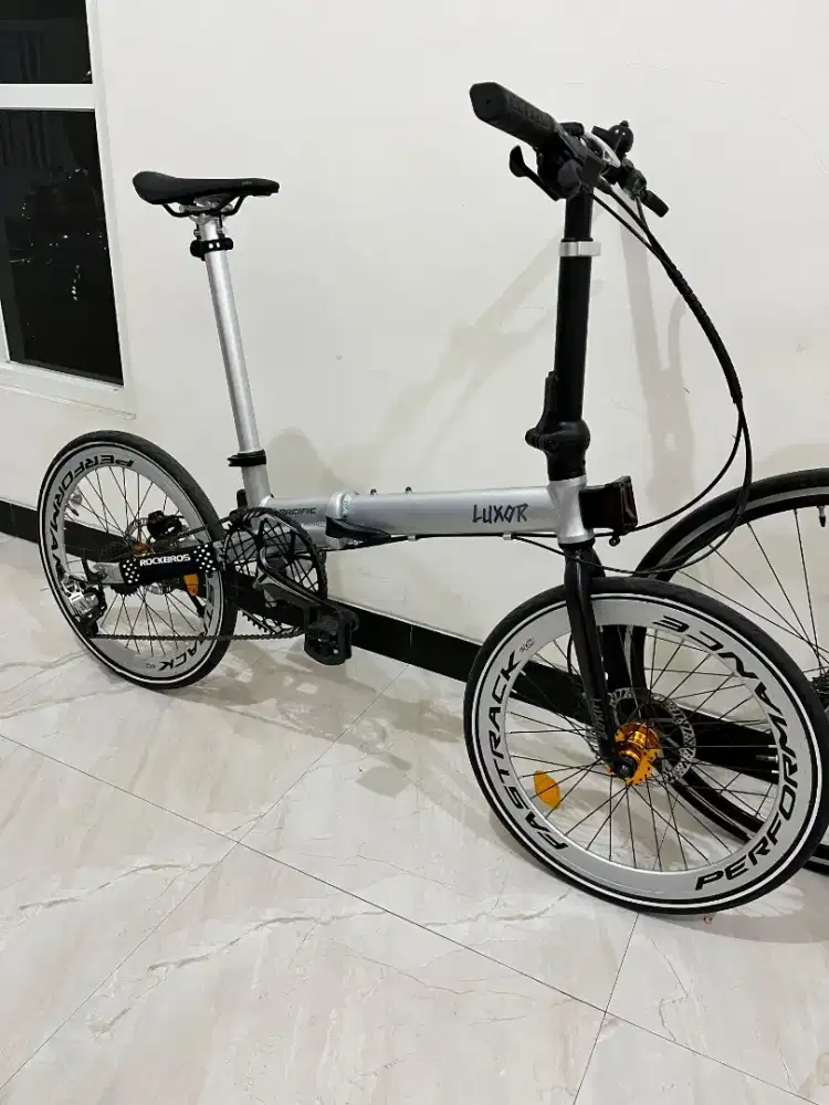 Sepeda lipat pacific luxor 20