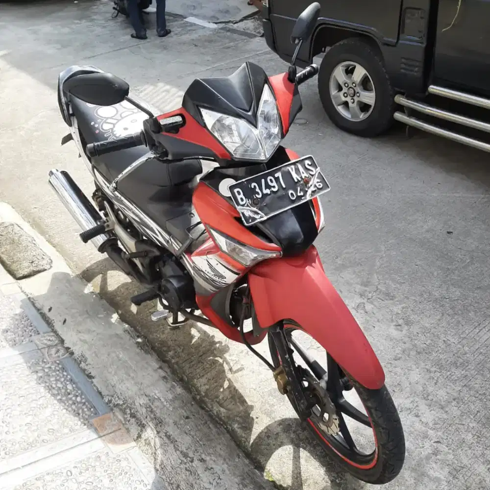 Honda Supra X 125 2011 ss lengkap mesin bagus plat Bekasi Kota