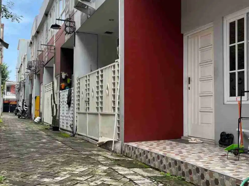 Sisa 1 unit saja!! Rumah 2 lantai di Nginden Surabaya