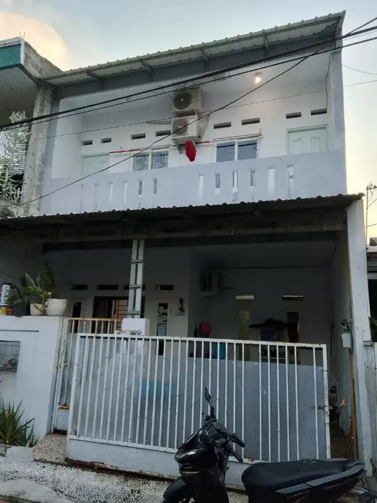 Dijual rumah 2lt siap huni di Karawaci Tangerang