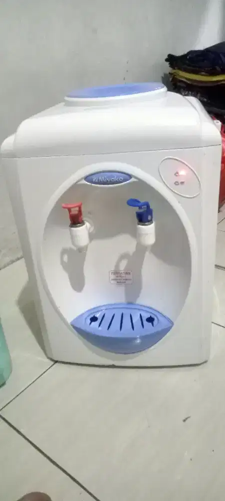 Dispenser Miyako Panas dan air Adem Normal