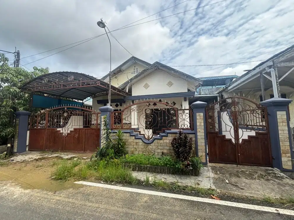 Dikontrakan rumah kamar 3 dekat bundaran kayutangi