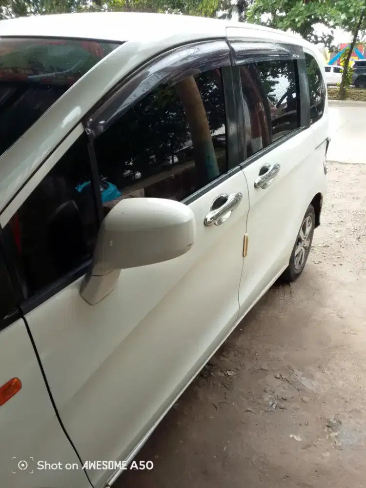 Di jual Segera mobil Honda FRED