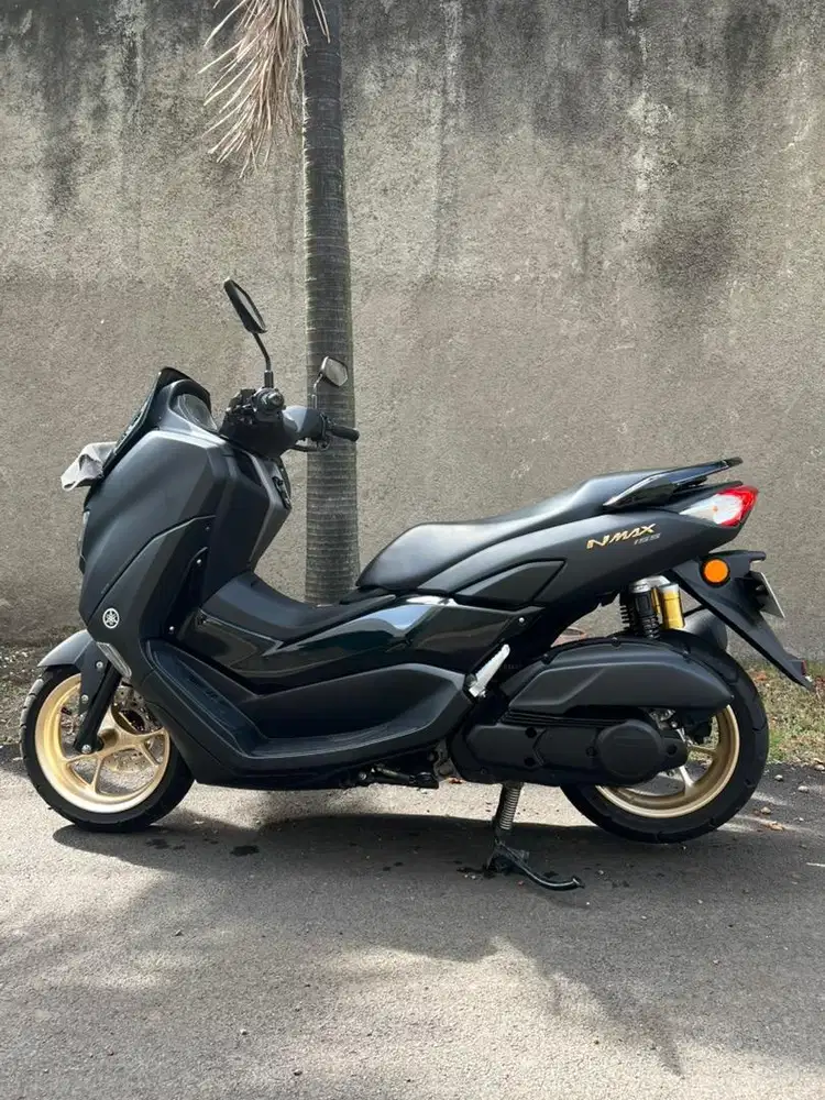 NMax 2020 seperti baru, D, KM 2.500, matte black, like new