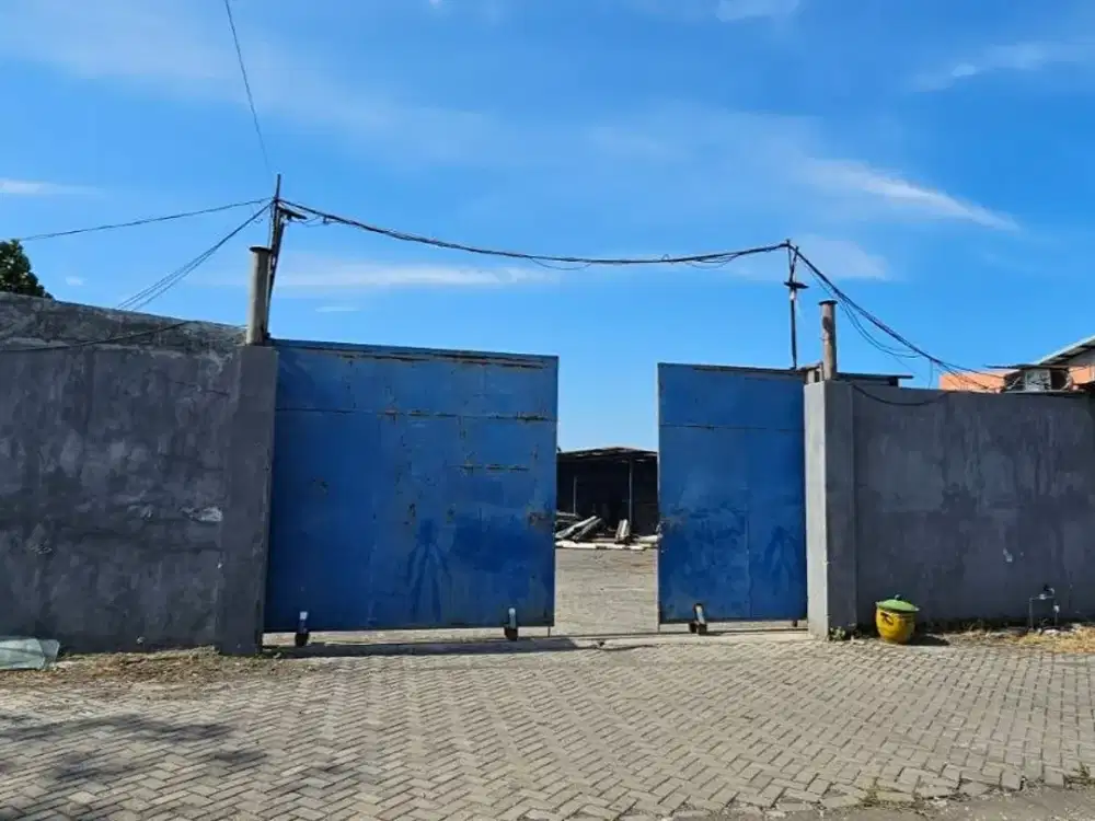 Pabrik Lemujut Krembung Sidoarjo 5.013 m² – 7 SHM, 1 Lantai Siap Operasional